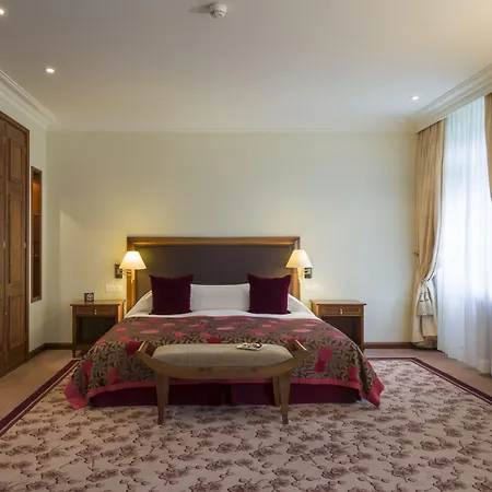 Suvretta House 5*
