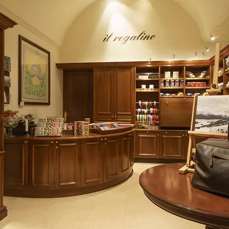 Hotel Suvretta House