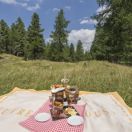 Suvretta House Hotel