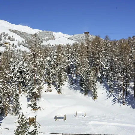 Hotel Suvretta House