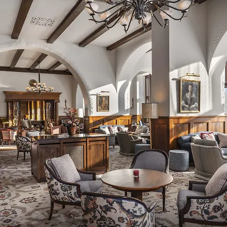 Hotel Suvretta House 5*